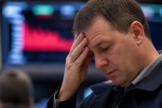 Akcie PayPalu spadly o 14 procent. Proč investory tak zklamalo stažení nabídky?
